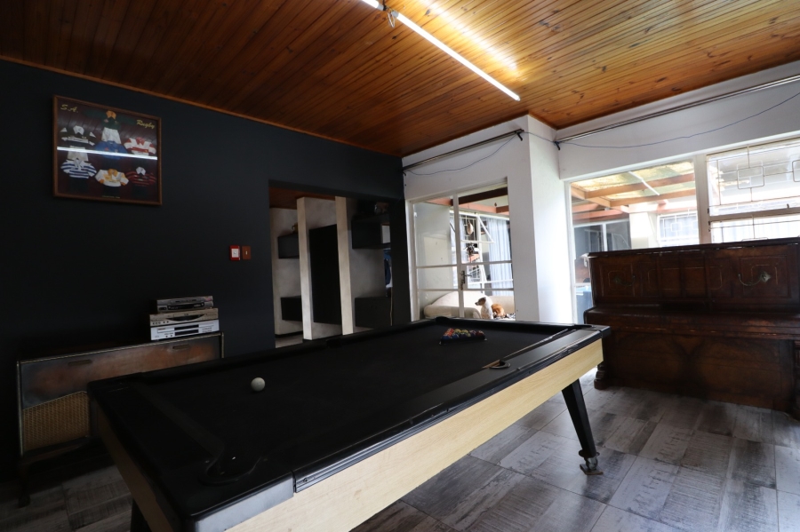 5 Bedroom Property for Sale in Morningside Eastern Cape